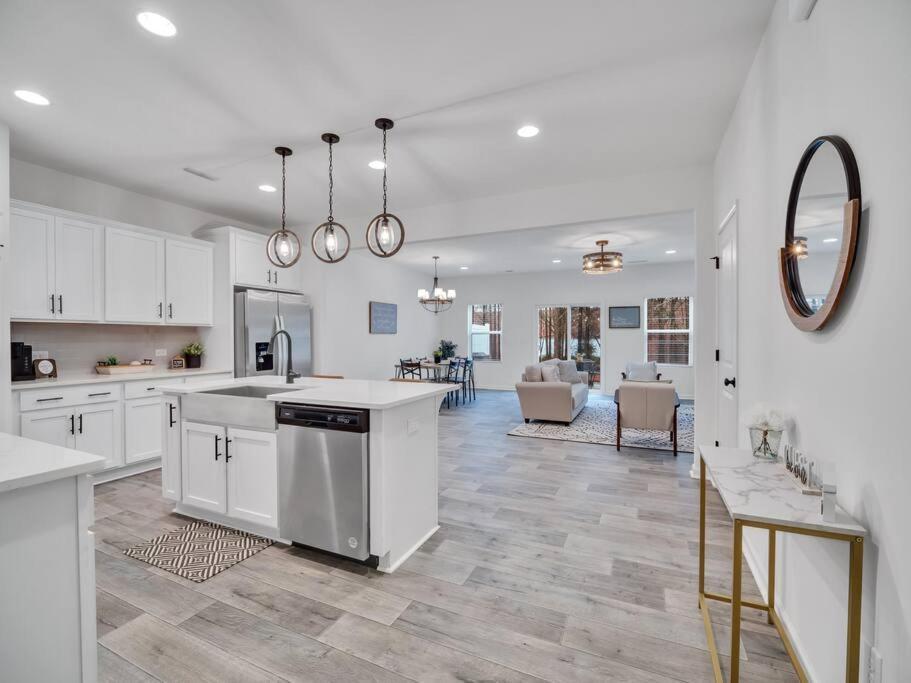 Gorgeous New Townhome/Charlotte! Kültér fotó