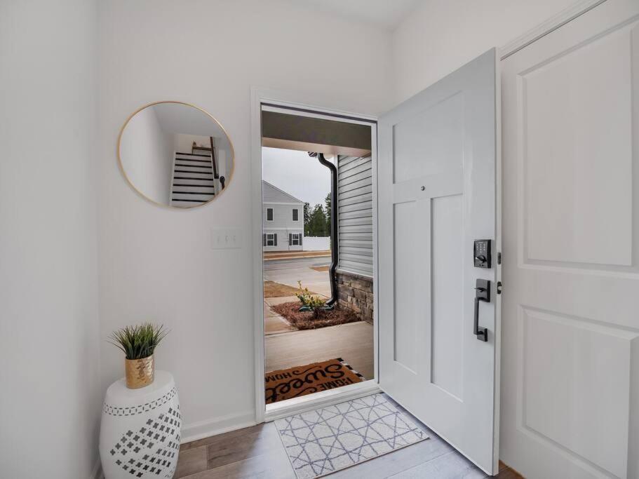 Gorgeous New Townhome/Charlotte! Kültér fotó