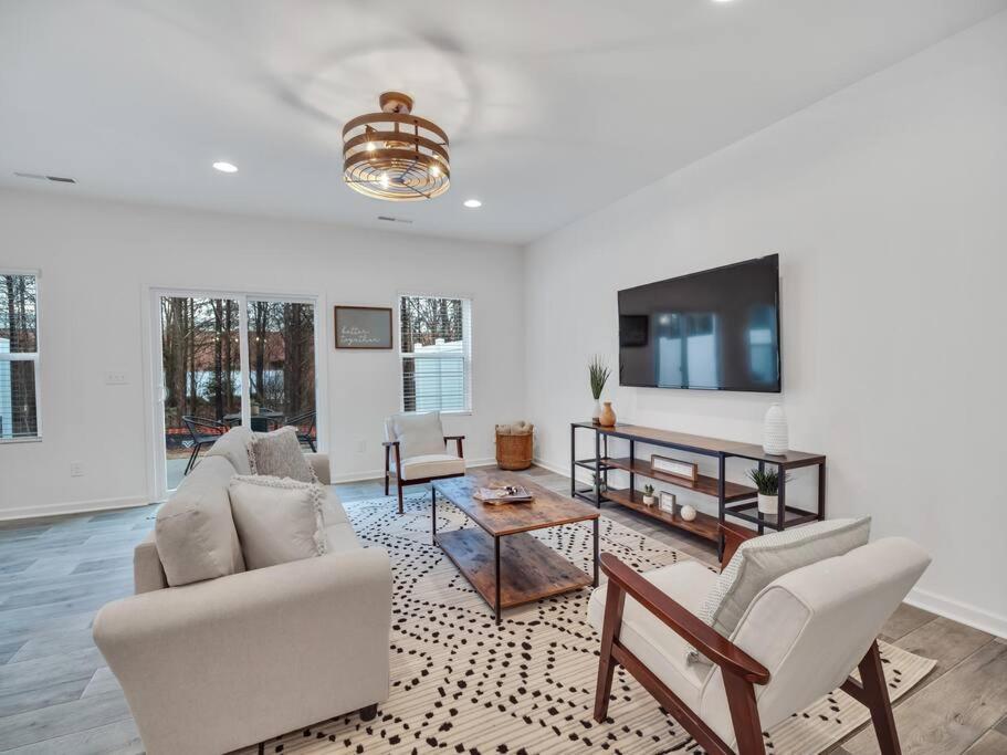 Gorgeous New Townhome/Charlotte! Kültér fotó