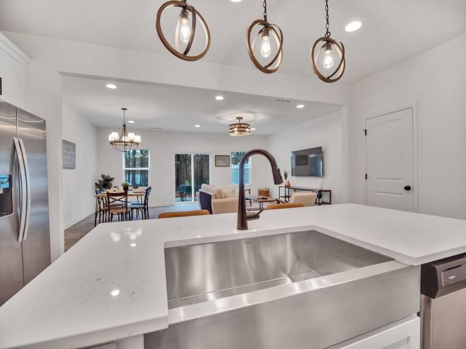 Gorgeous New Townhome/Charlotte! Kültér fotó